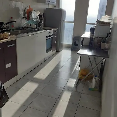 A 20 Minutes De Paris * Sarcelles