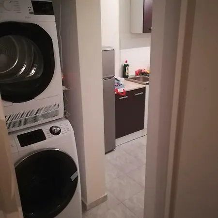 A 20 Minutes De Paris *