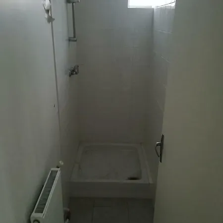 A 20 Minutes De Paris Homestay