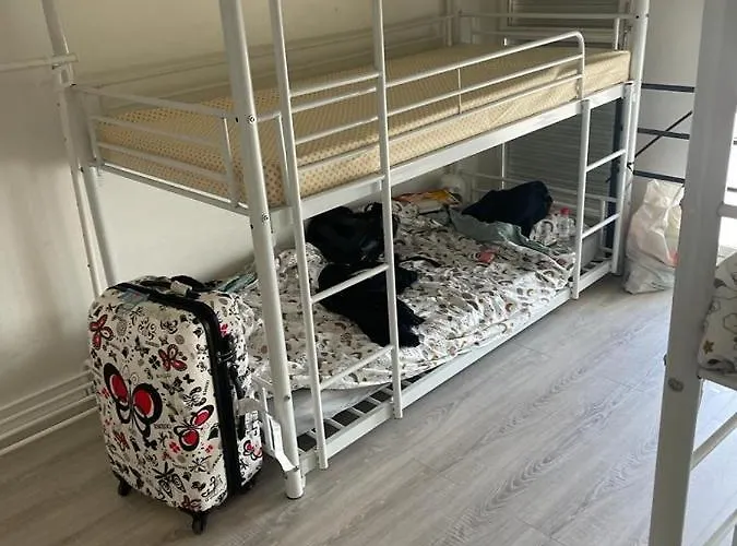 A 20 Minutes De Paris *