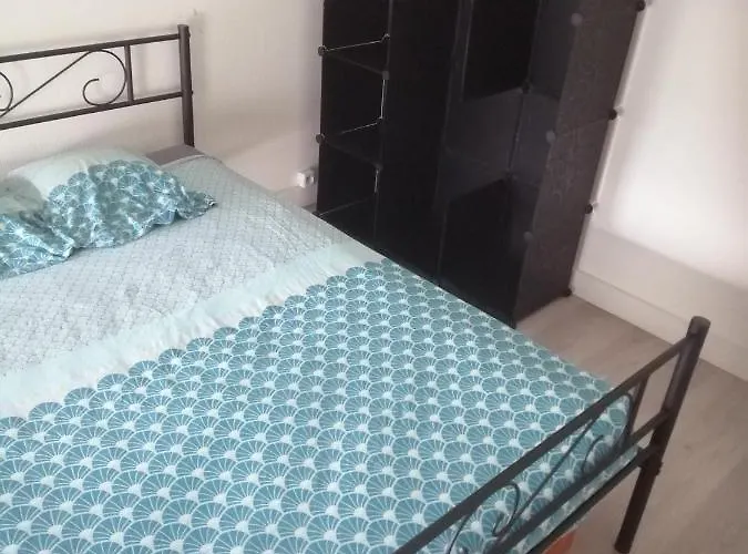 A 20 Minutes De Paris *